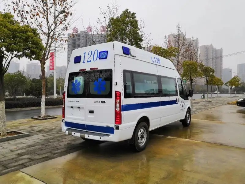 贵南县救护车转运